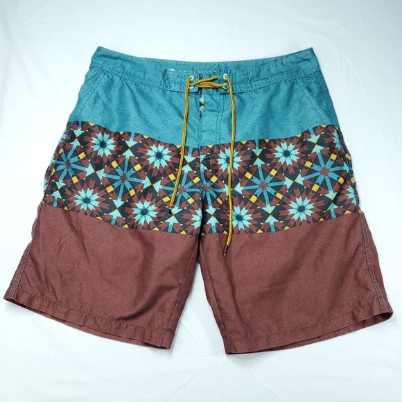 Freeworld Board Shorts Men 34 Green Brown Geometric Aztec Swim Trunks - Picture 1 of 9